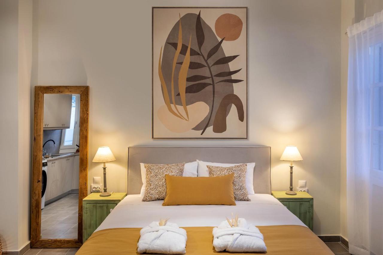 Grammata Suites Ermoupoli Bagian luar foto