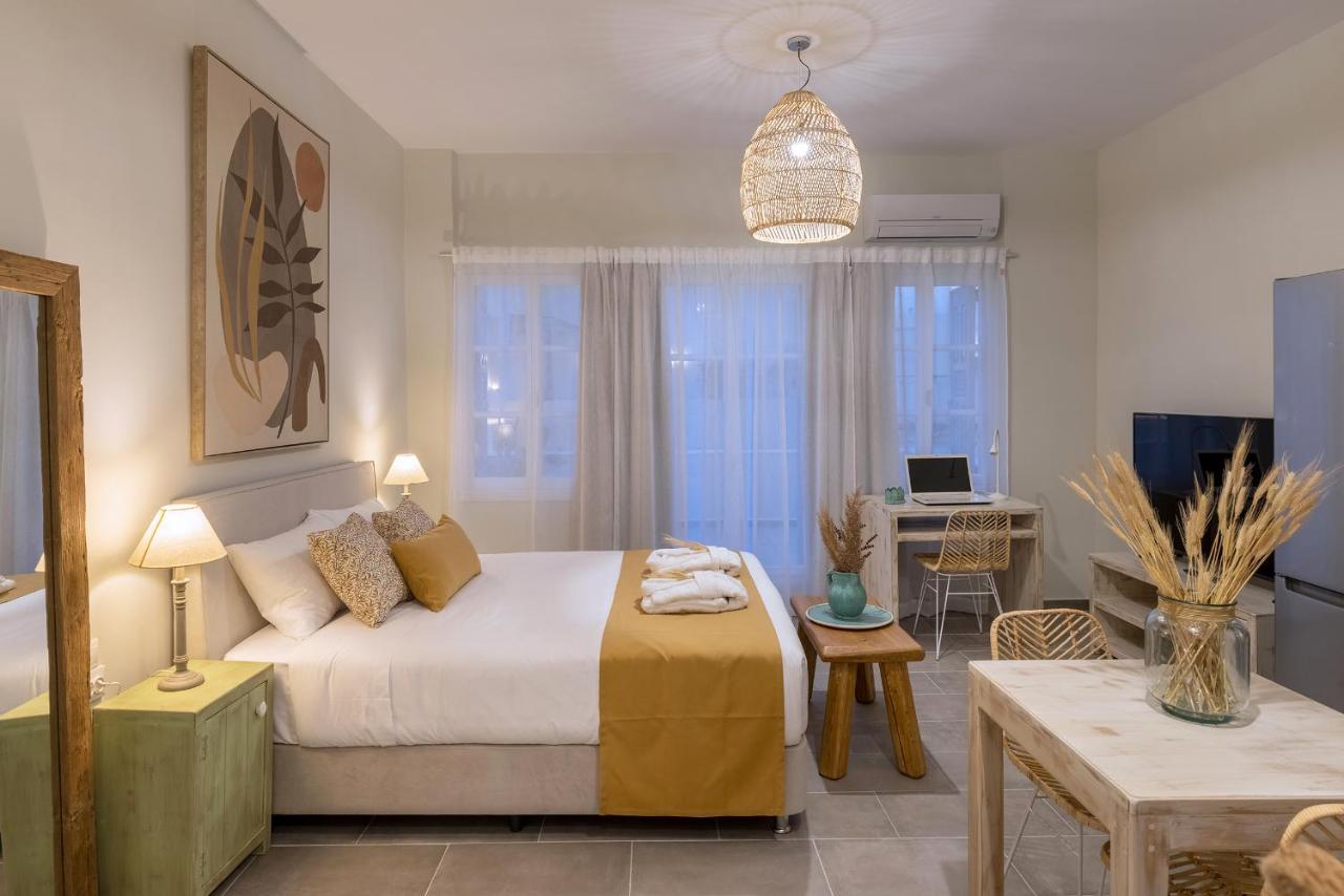 Grammata Suites Ermoupoli Bagian luar foto