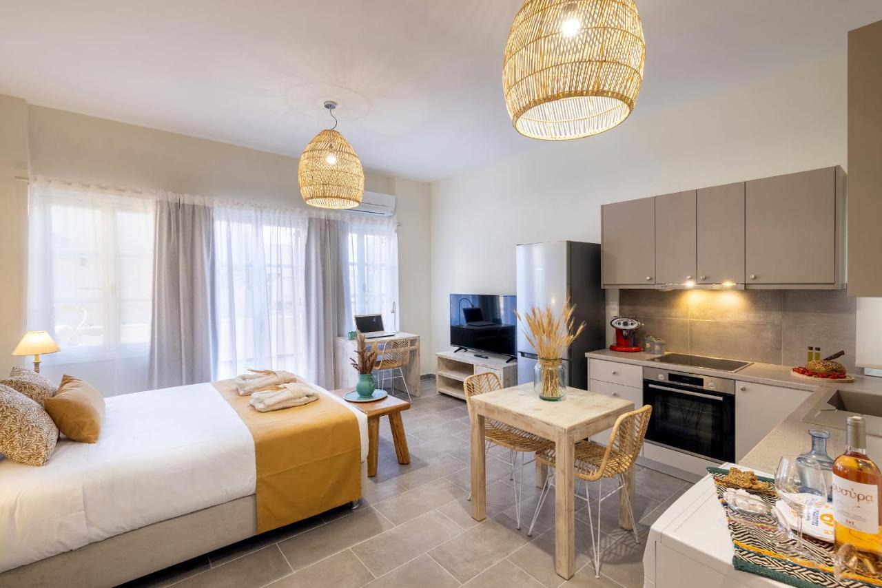 Grammata Suites Ermoupoli Bagian luar foto