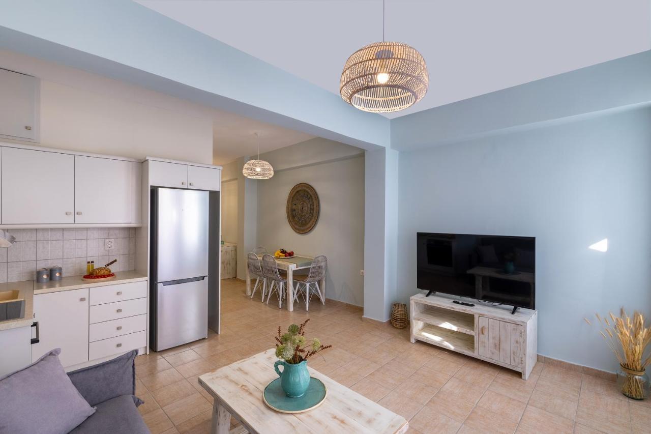 Grammata Suites Ermoupoli Bagian luar foto