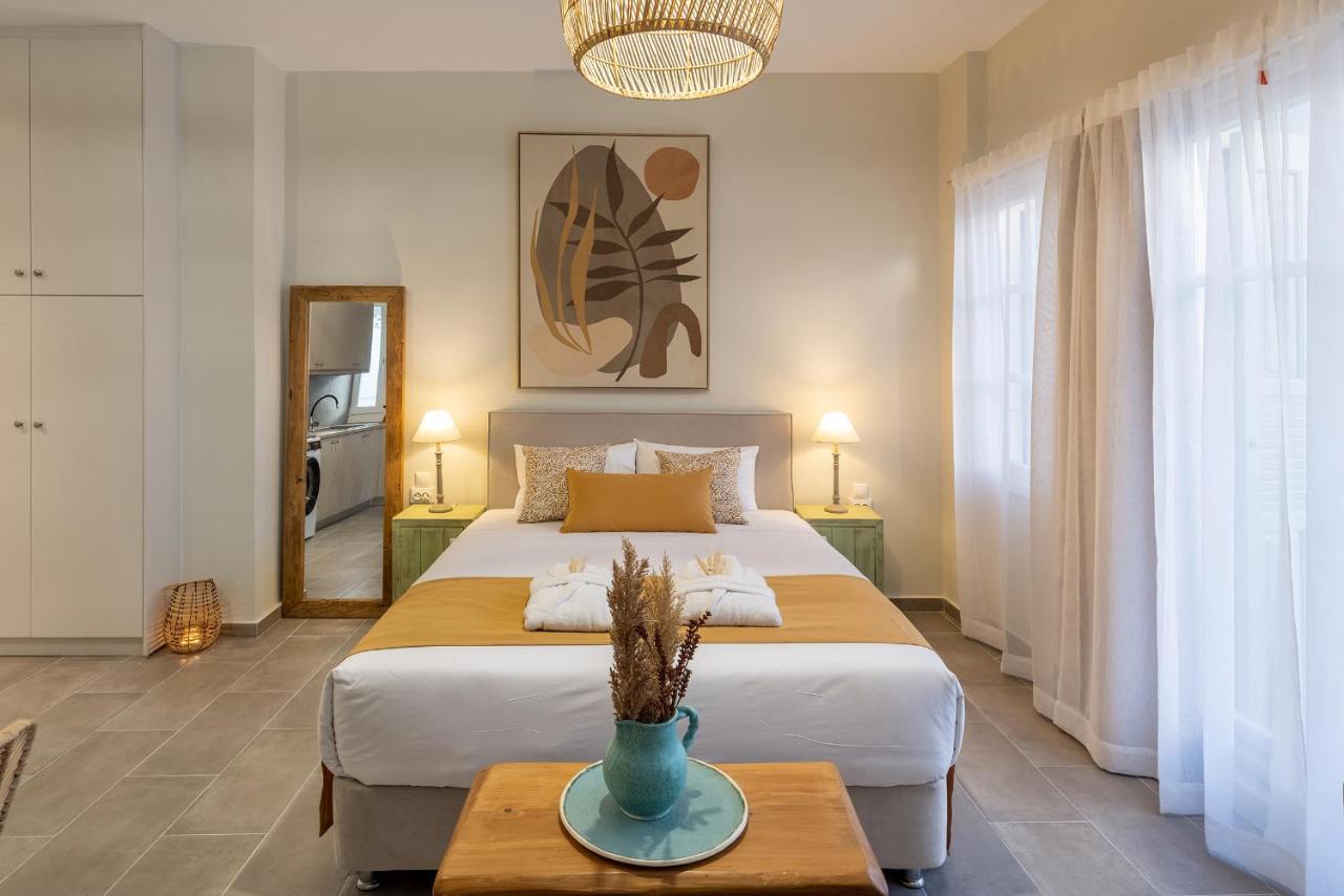 Grammata Suites Ermoupoli Bagian luar foto