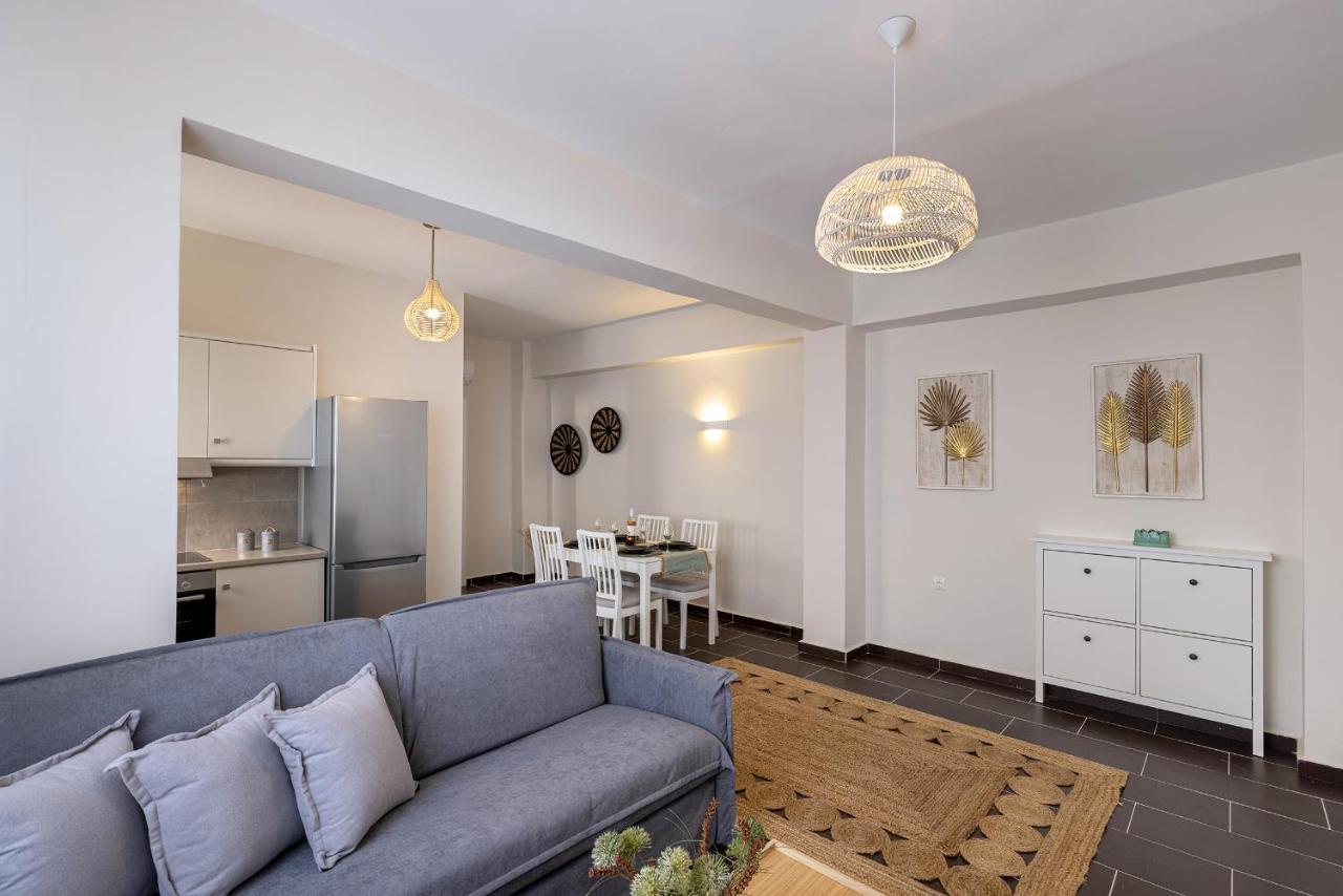 Grammata Suites Ermoupoli Bagian luar foto