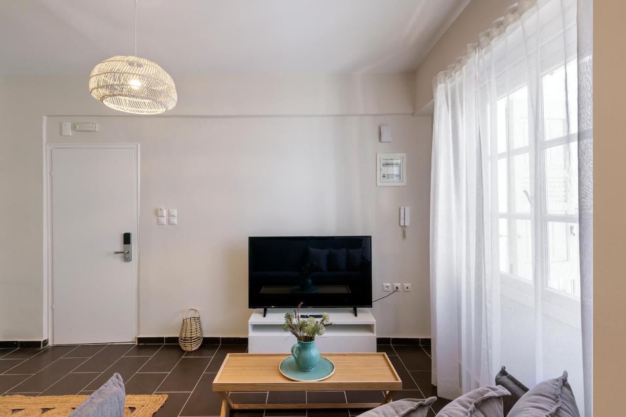 Grammata Suites Ermoupoli Bagian luar foto