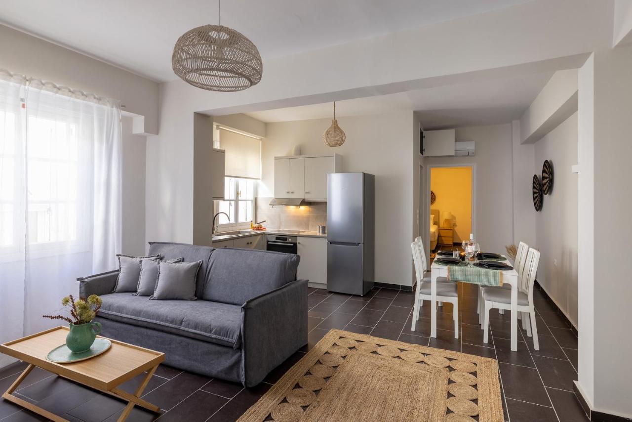 Grammata Suites Ermoupoli Bagian luar foto