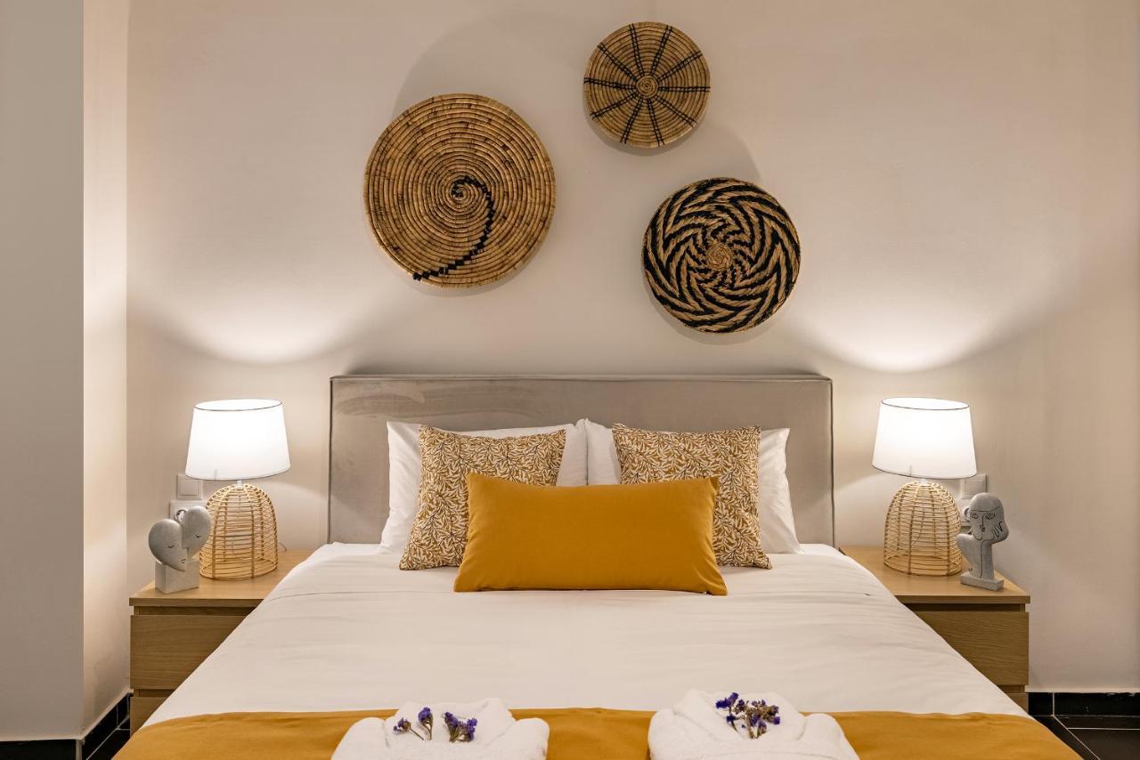 Grammata Suites Ermoupoli Bagian luar foto