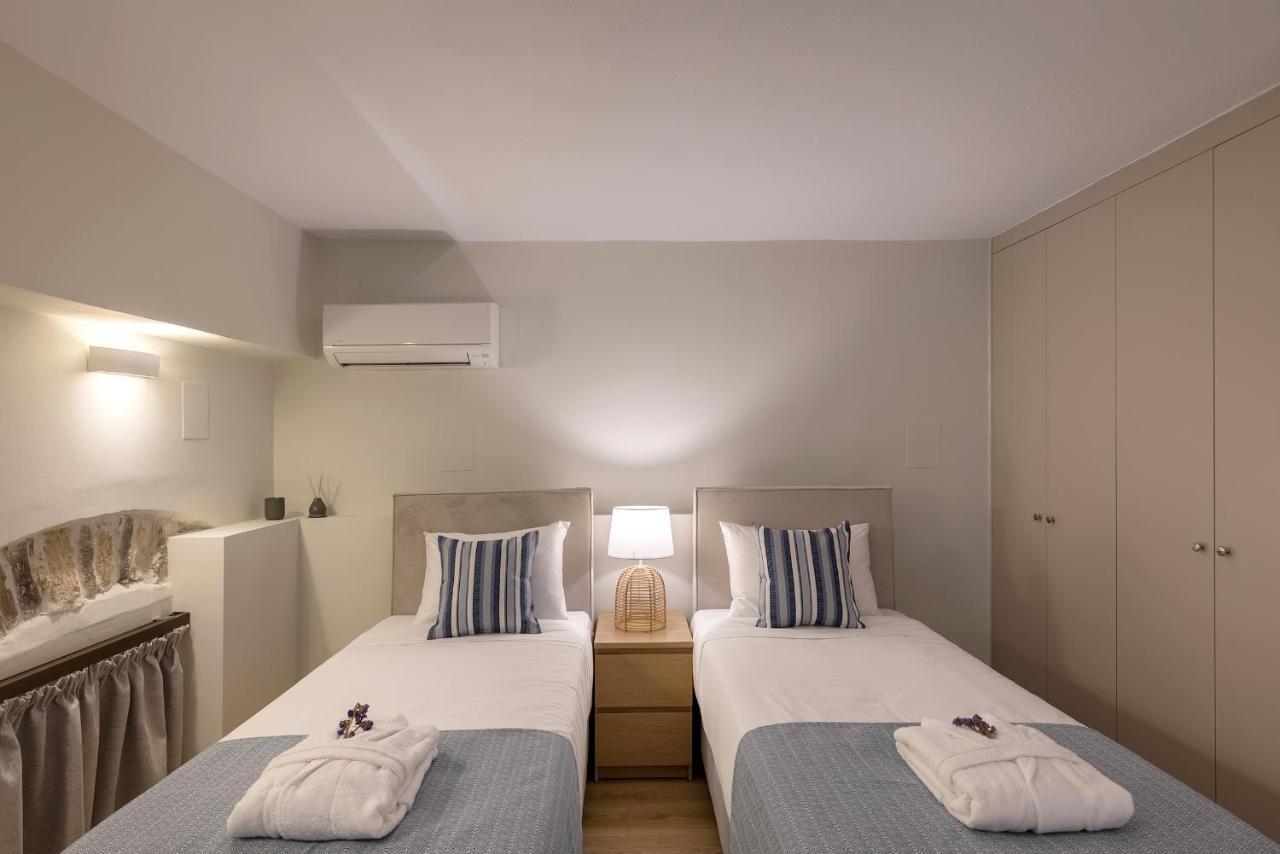 Grammata Suites Ermoupoli Bagian luar foto
