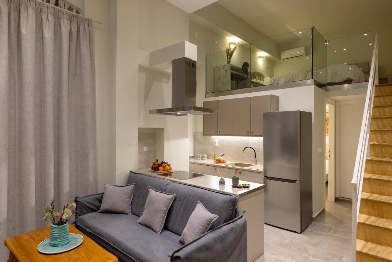 Grammata Suites Ermoupoli Bagian luar foto
