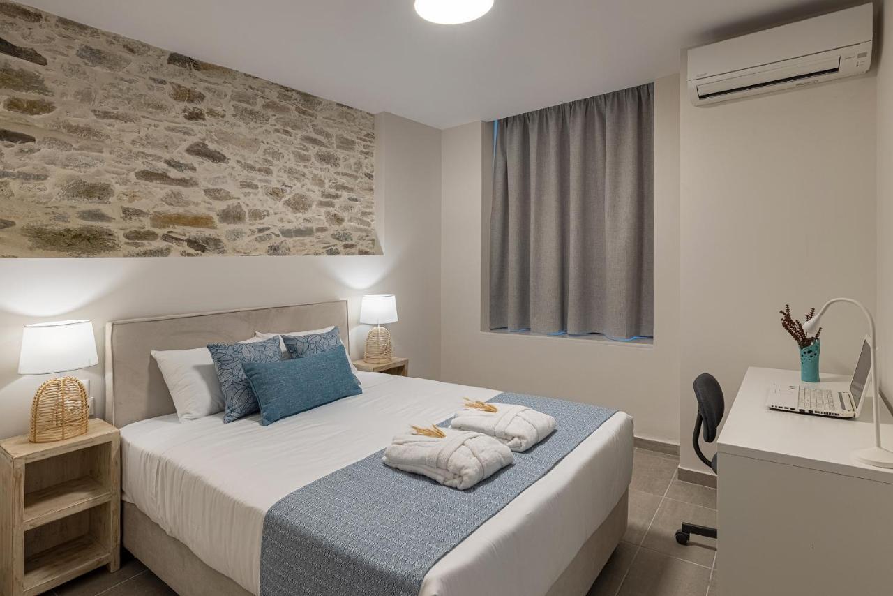 Grammata Suites Ermoupoli Bagian luar foto