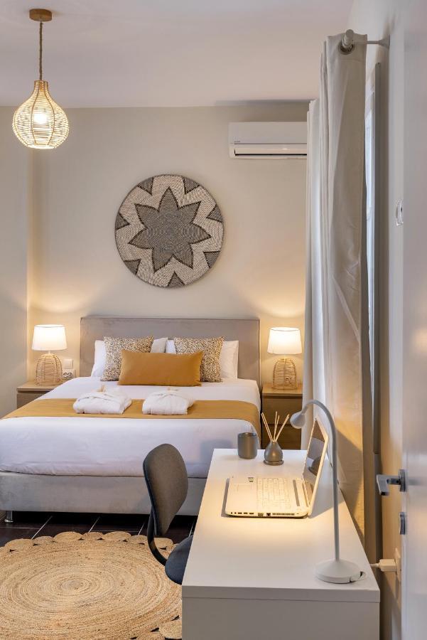 Grammata Suites Ermoupoli Bagian luar foto