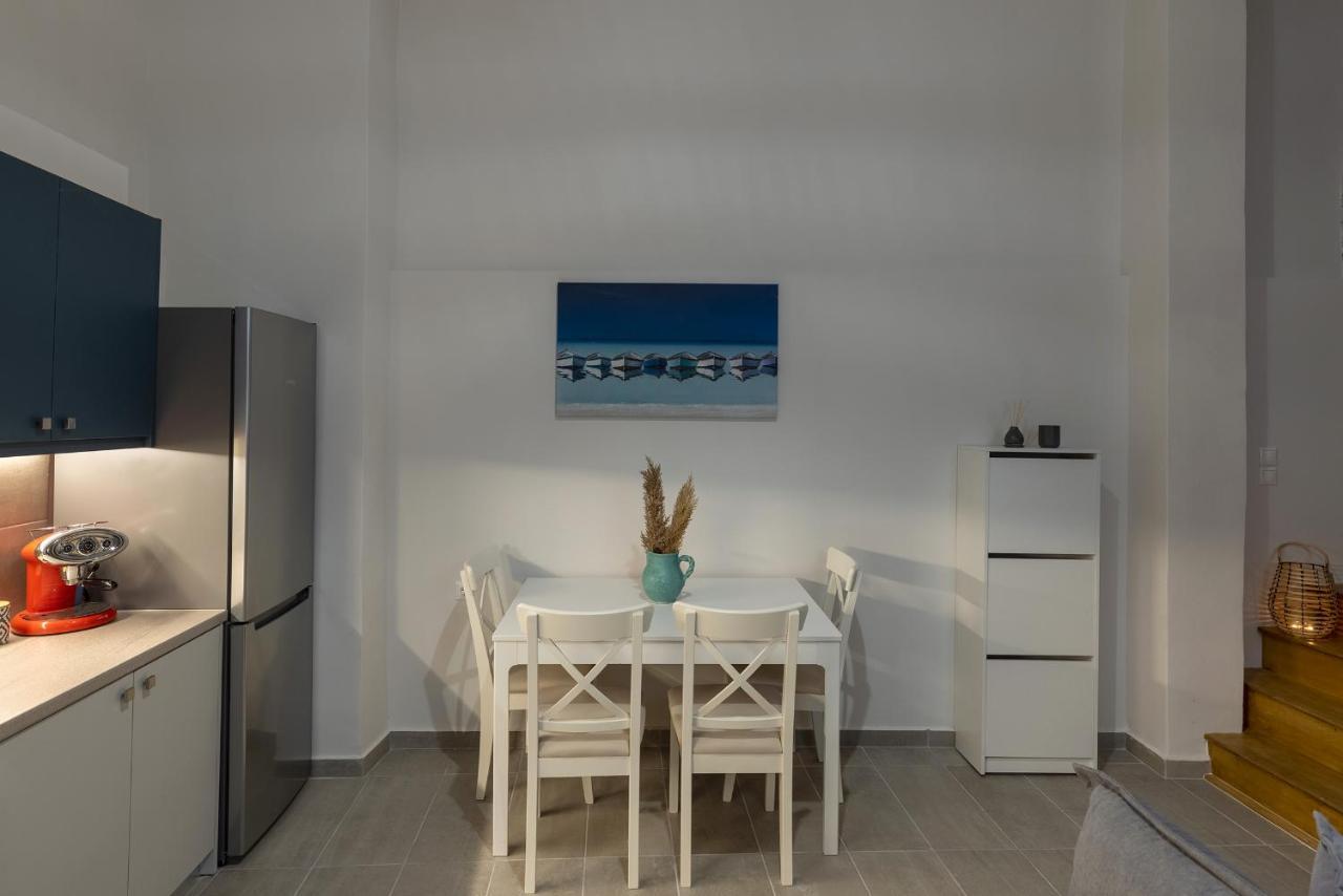 Grammata Suites Ermoupoli Bagian luar foto